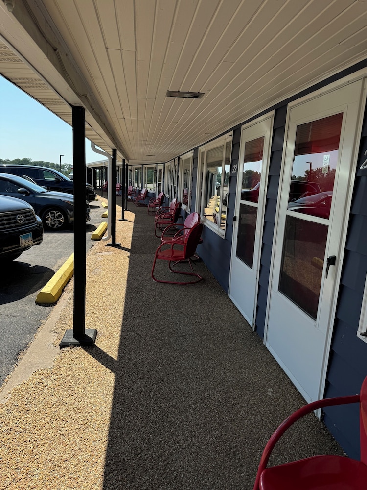 Grant Hills Motel - photo 21