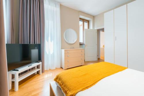 R Limone House — 4-Star Luxury Hotel in Como, Italy