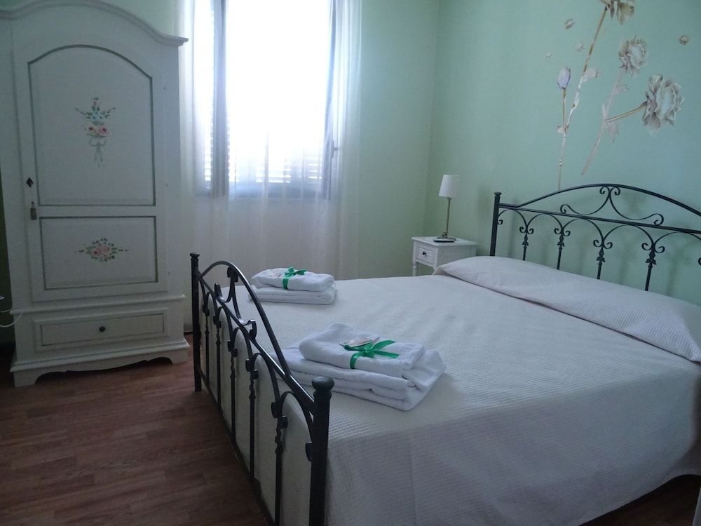 B And B Alos 15290353 — Sapri
