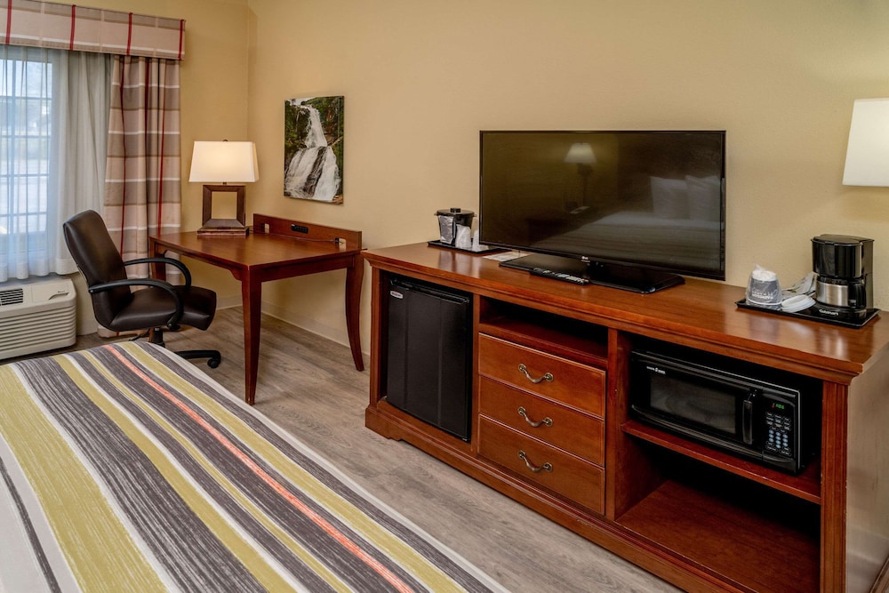 Country Inn & Suites by Radisson Charleston South WV - photo 9