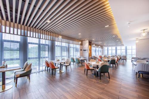 Atour Hotel Zhuhai Tangjiawan University Jinding Plaza in Zhuhai, People's Republic of China