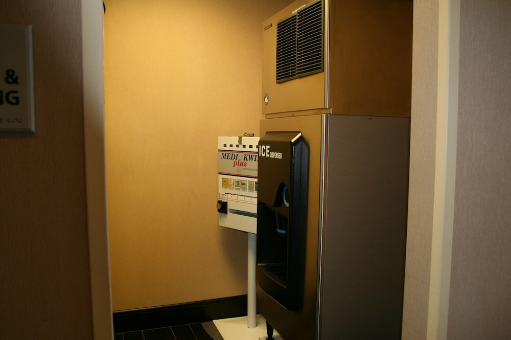 Hampton Inn Pine Grove - photo 51
