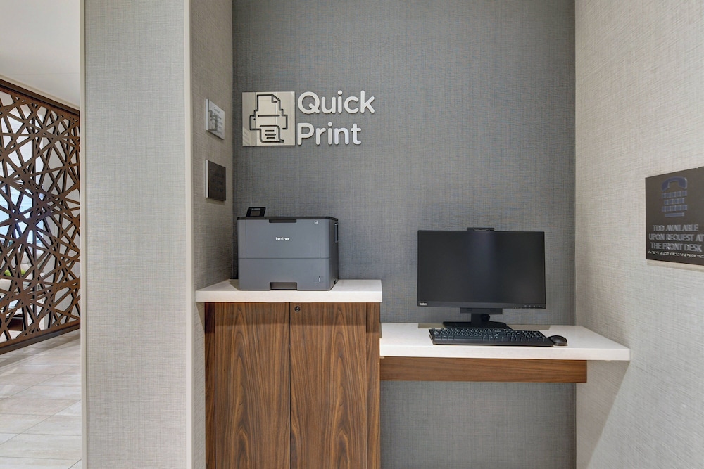Courtyard by Marriott Manhattan Aggieville - photo 28