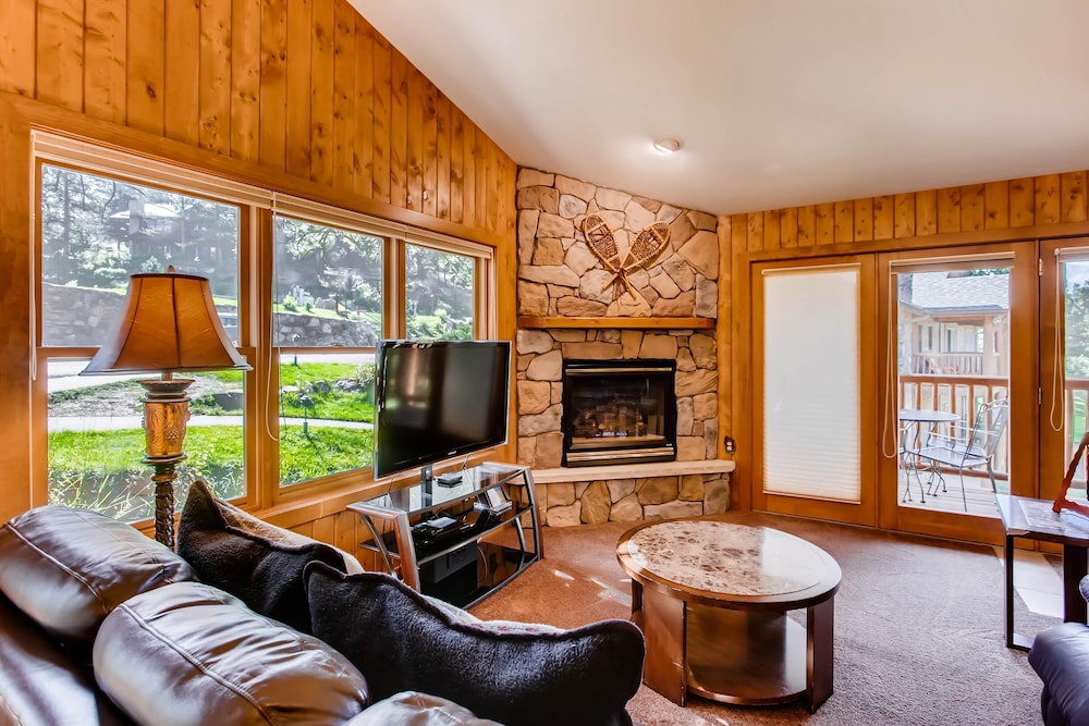 Black Canyon Inn Unit B4 5 - carbon neutral hotel in Estes Park