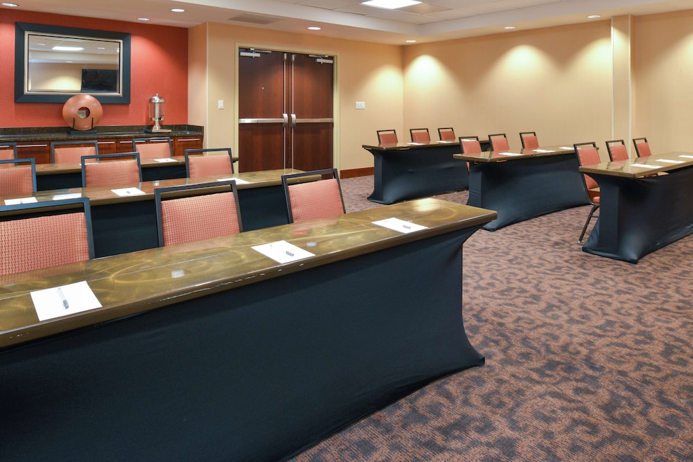 Hampton Inn Frederick - photo 57