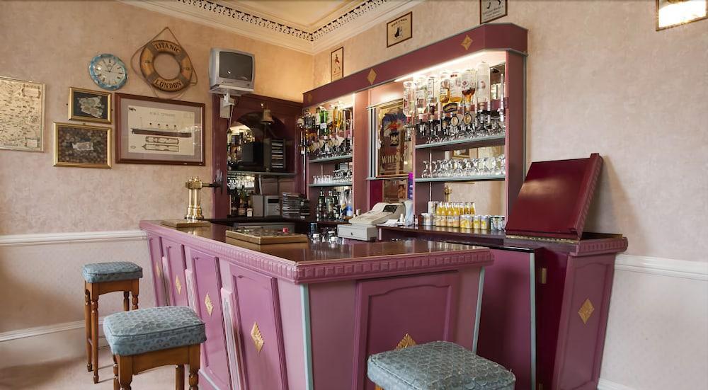 Waverley Hotel — hotel in Nairn