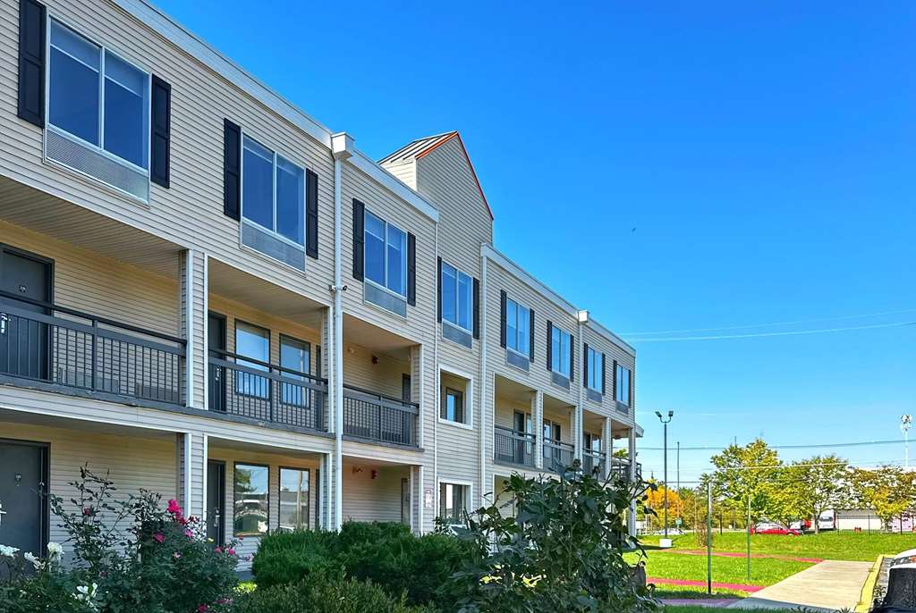 Baymont Inn and Suites by Wyndham Columbus Near OSU - photo 103