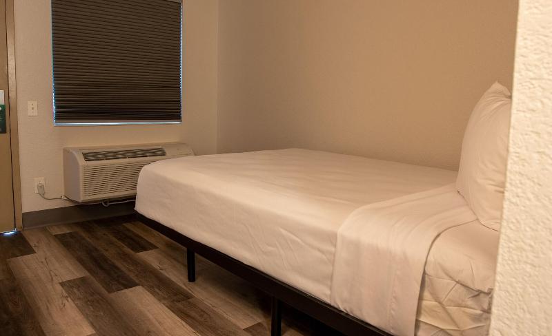 Quality Inn Elk Grove Sacramento - photo 18