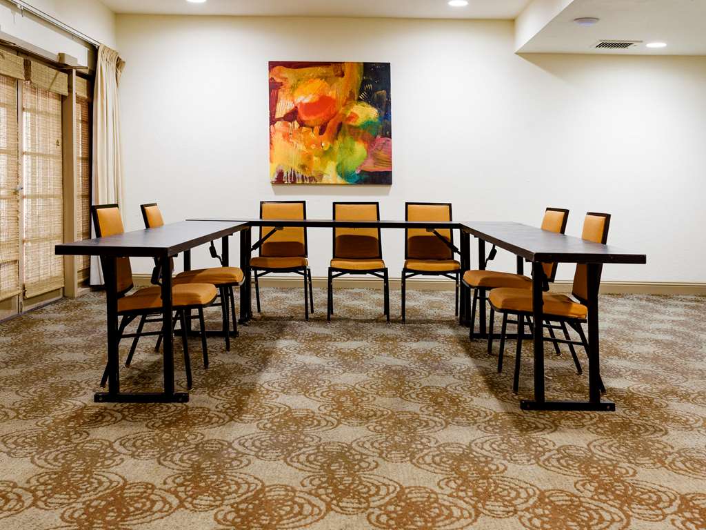 Comfort Suites Baton Rouge South I 10 - photo 28