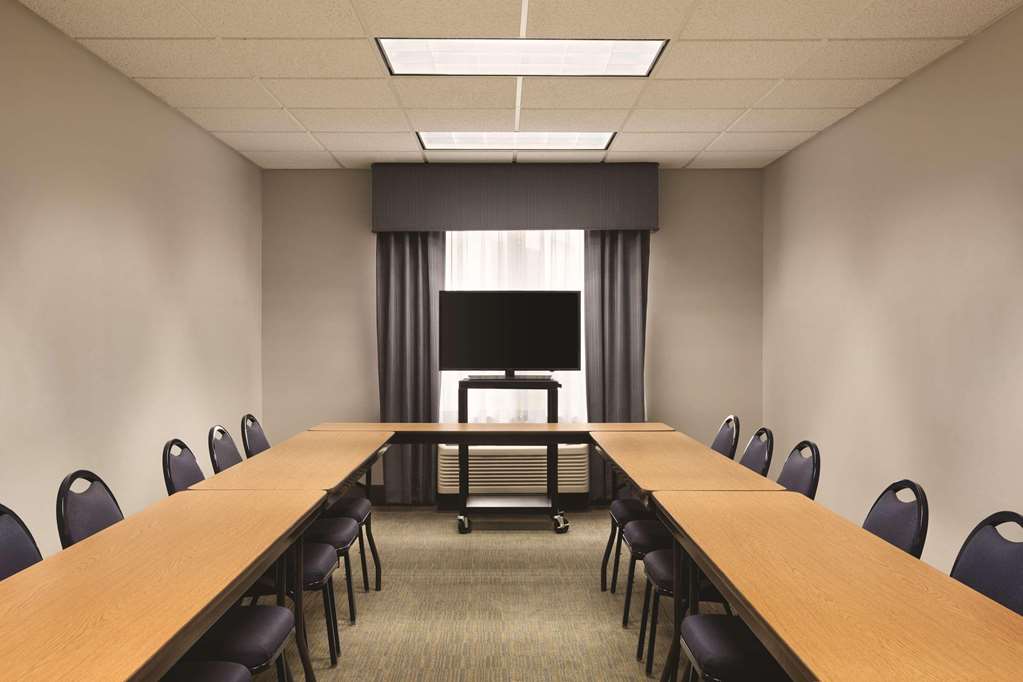 Country Inn & Suites by Radisson Lawrenceville near Northside Hospital Gwinnett - photo 19