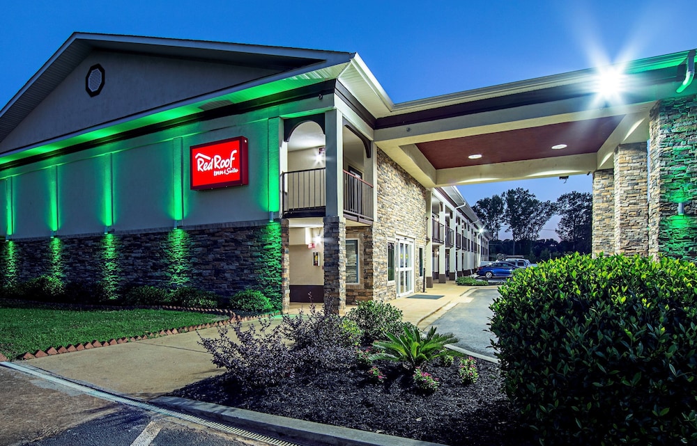 Red Roof Inn & Suites Greenwood SC - photo 33