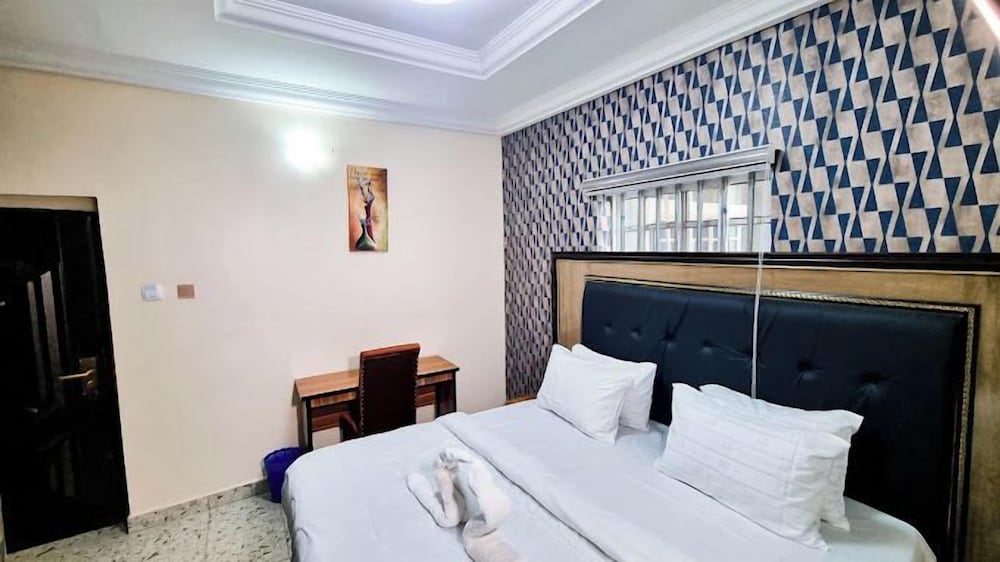Mic Della Apartment — 4-Star Luxury Hotel in Enugu, Nigeria
