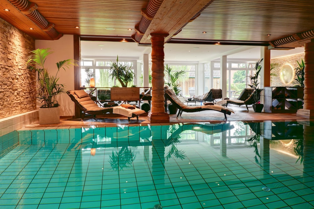 Landhaus Haake — 4-Star Luxury Hotel in Bad Zwischenahn, Germany