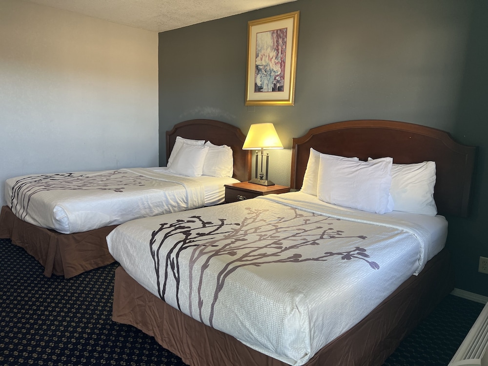 Greensburg Inn - photo 11