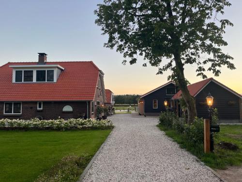 Bed & Breakfast Hoeve Happiness — 4-Star Luxury Hotel in Voorthuizen, Netherlands