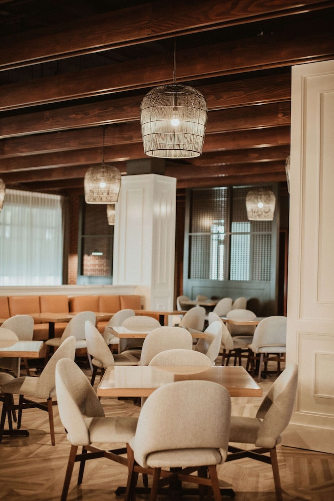 The Chattanoogan Hotel Curio Collection by Hilton - photo 46