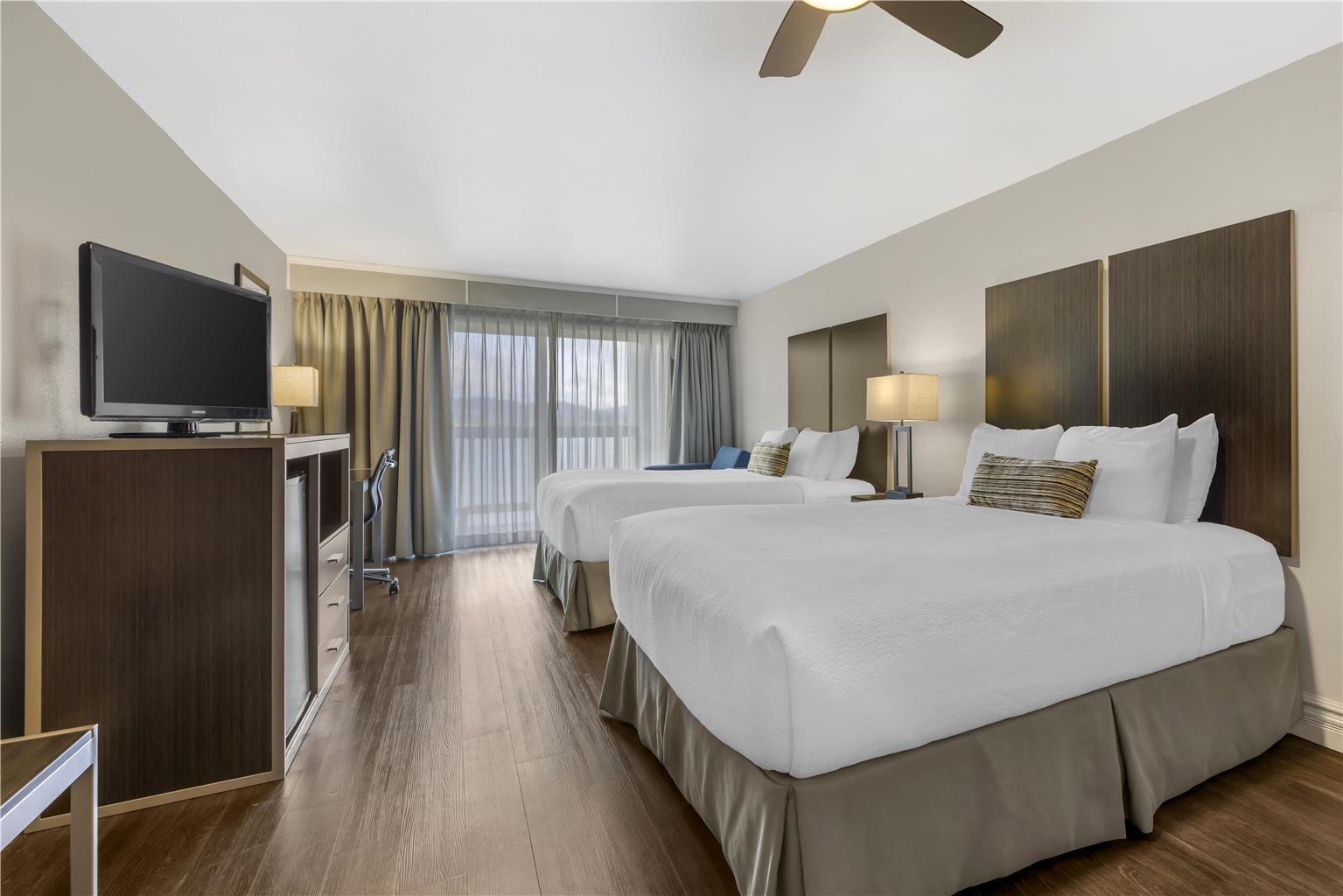 Best Western Pier Point Inn - photo 16