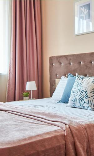 Central Two room Lux Apartments — 4-Star Luxury Hotel in Mukacheve, Ukraine