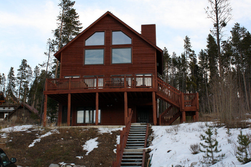 Peak Property Management Inc — 4-Star Luxury Hotel in Breckenridge, United States
