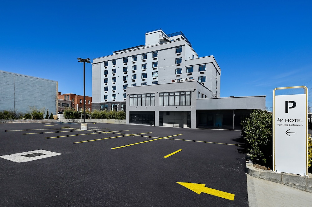 Ly New York Hotel - featured photo