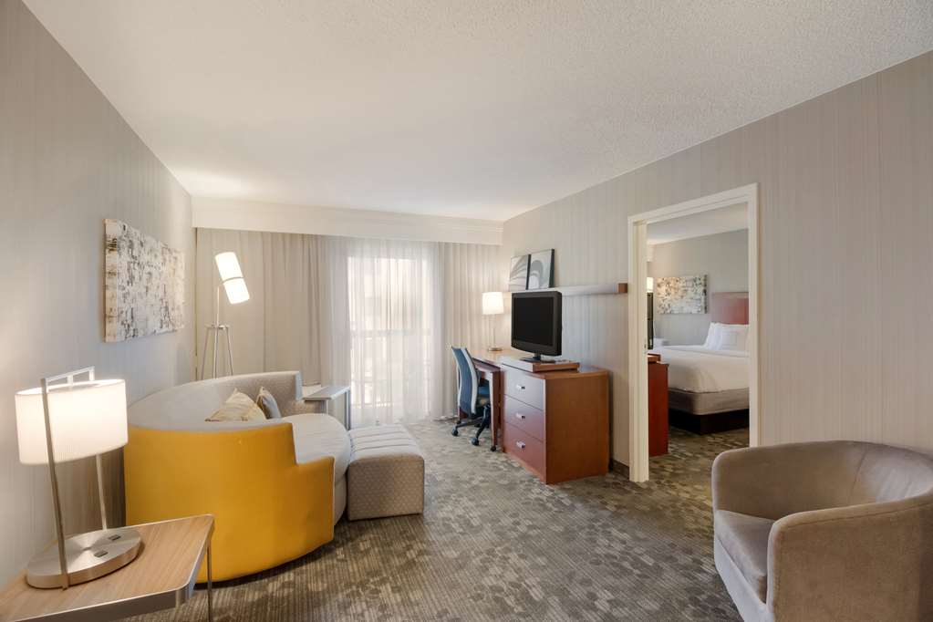 Sonesta Select Huntington Beach Fountain Valley - photo 22