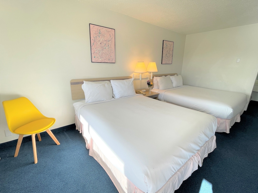LuLu Hotel Silver City - photo 18