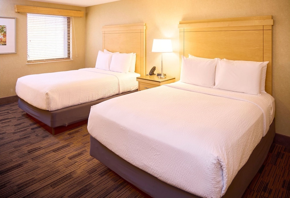 LivINN Hotel Cincinnati Sharonville Convention Center - photo 14