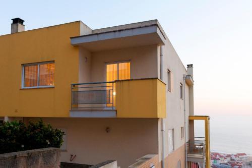 Home Sweet Praia Penthouse — 4-Star Luxury Hotel in Nazare, Portugal