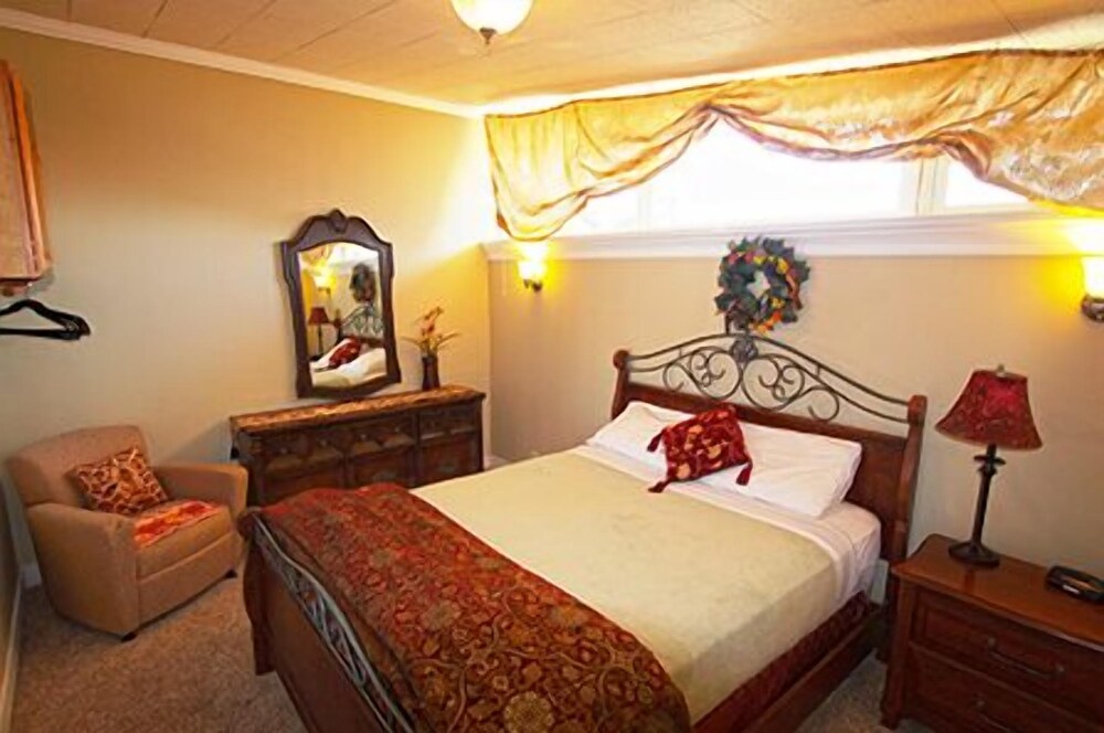 Beachwood Condos & Resort - photo 4