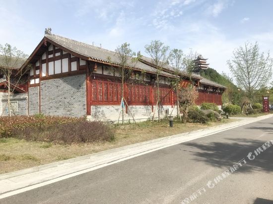 Sijiqing Hotel in Lingjiang, People's Republic of China