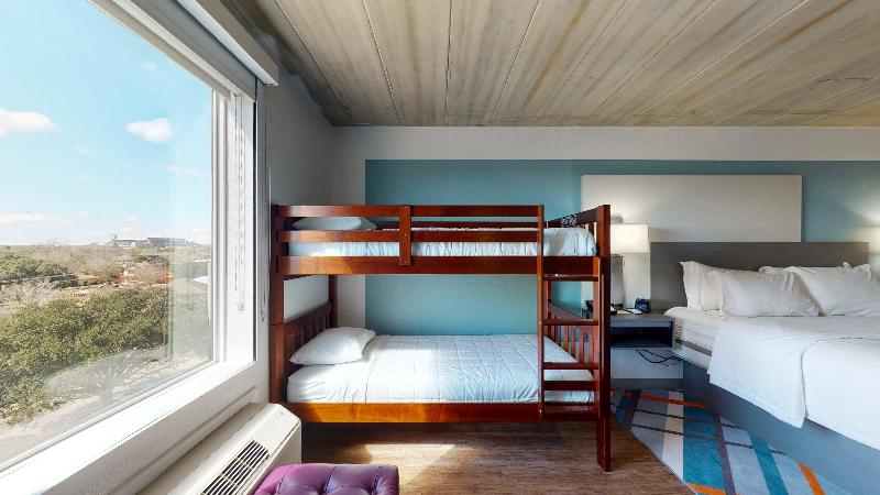 Aggieland Boutique Hotel - photo 25