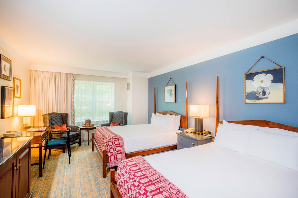 Williamsburg Lodge Autograph Collection - photo 5