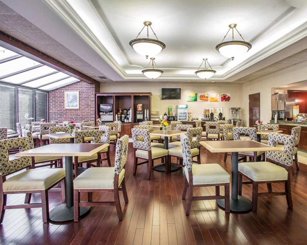 Quality Inn Schaumburg Chicago near the Mall - photo 23