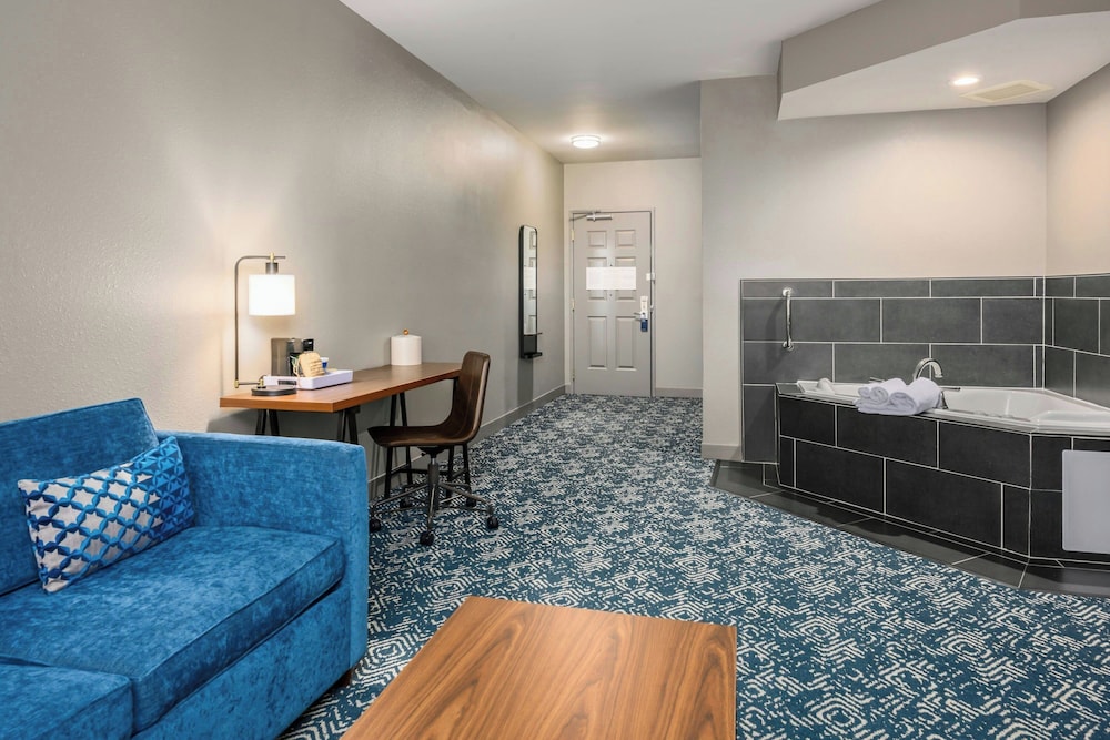Four Points by Sheraton Bedford Manchester Airport - photo 14