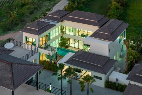 Sun Diego Resort Pool Villa — 5-Star Luxury Hotel in Pattaya, Thailand