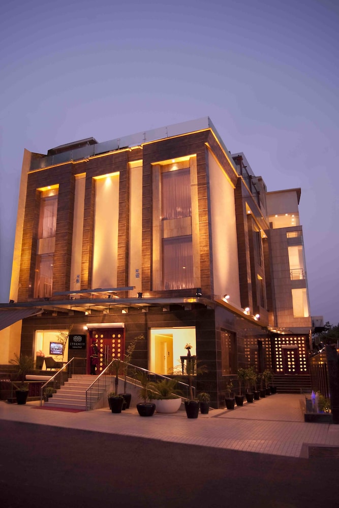 Eternity - carbon neutral hotel in New Delhi