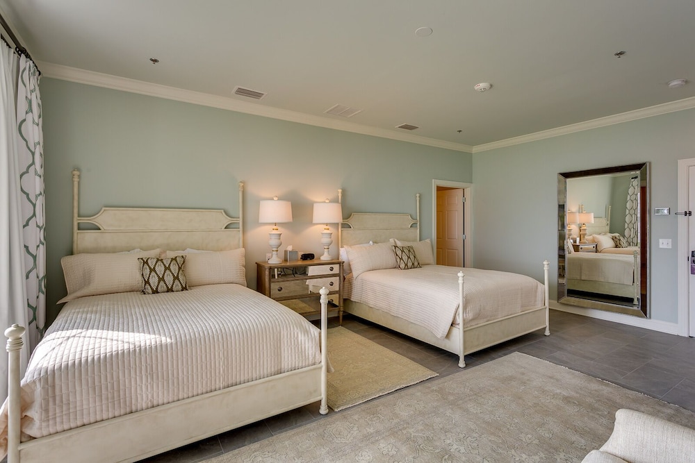 Azaleana Manor - photo 4
