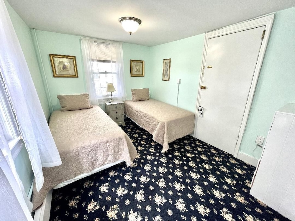 Quaker Inn - photo 6