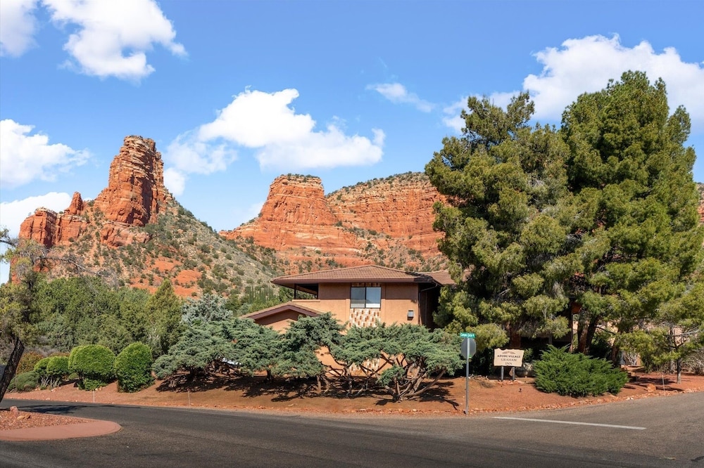 Adobe Village Southwest 1 Bedroom Apart Hotel by RedAwning - photo 23