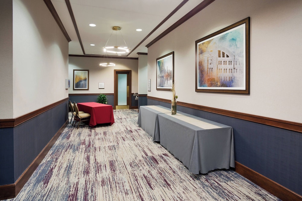Sheraton St. Paul Woodbury Hotel - photo 28