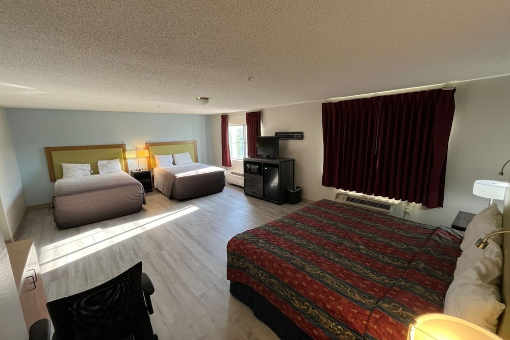 Coratel Inn and Suites by Jasper Wesley Hospital - photo 12