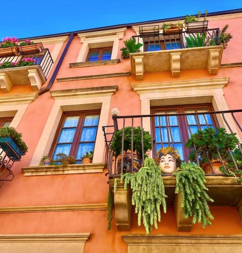 Caterina's Charme Apartment — 4-Star Luxury Hotel in Taormina, Italy