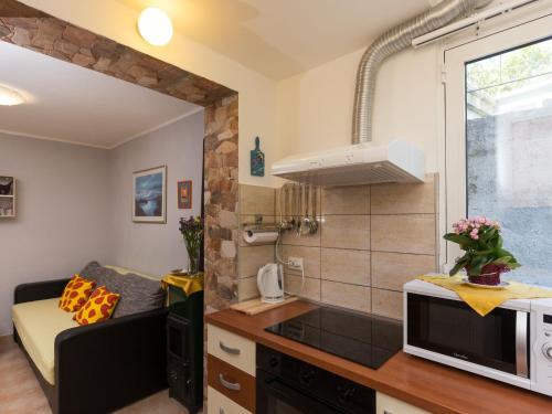 Apartment Lolo Two Bedroom Apartment with Loggia and Street View