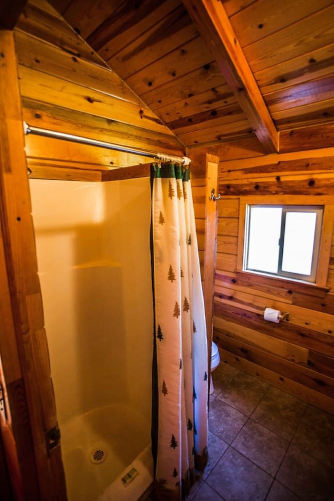 Bryce Country Cabins - photo 64