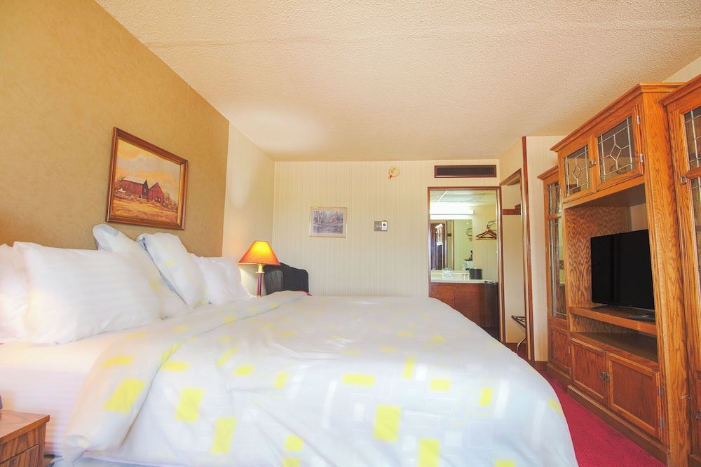 HomeTown Inn by OYO Liberal KS - photo 20