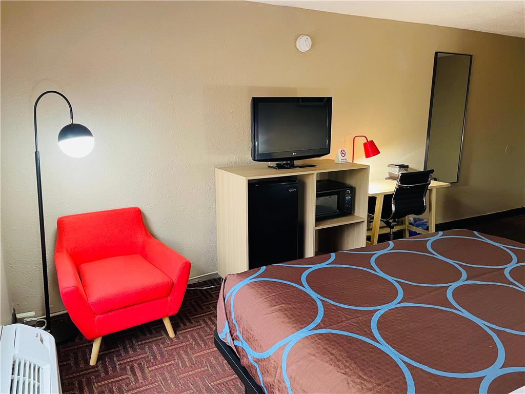 Super 8 by Wyndham Gloucester - photo 20
