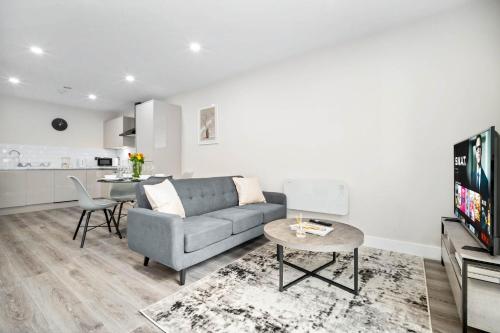 Stylish Apartment Two Bedrooms City Centre Smart TV WIFI Top Rated JQ 1AH — 4-Star Luxury Hotel in Birmingham, United Kingdom
