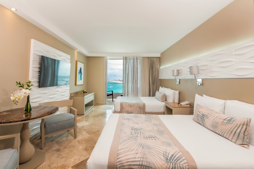 Krystal Grand Cancun All Inclusive