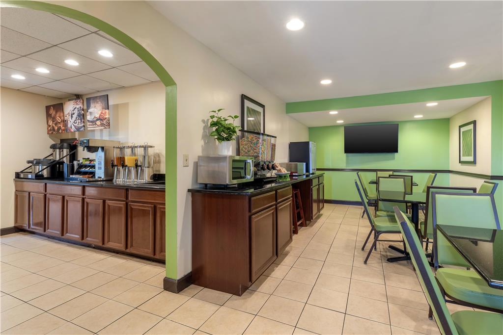 SureStay Hotel by Best Western East Brunswick - photo 9