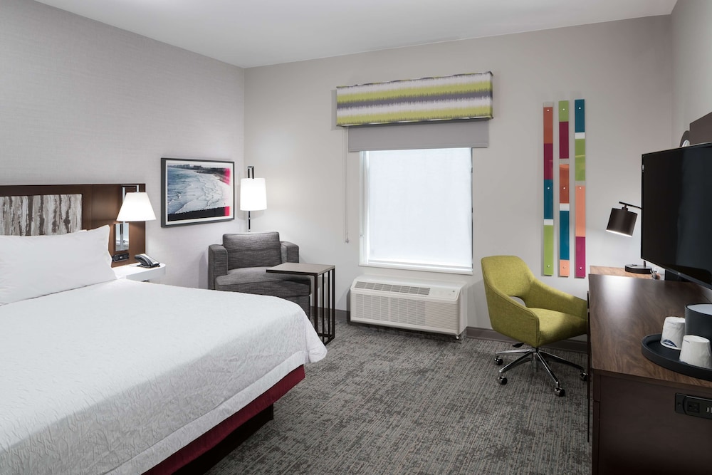 Hampton Inn & Suites Cape Canaveral Cruise Port - photo 18